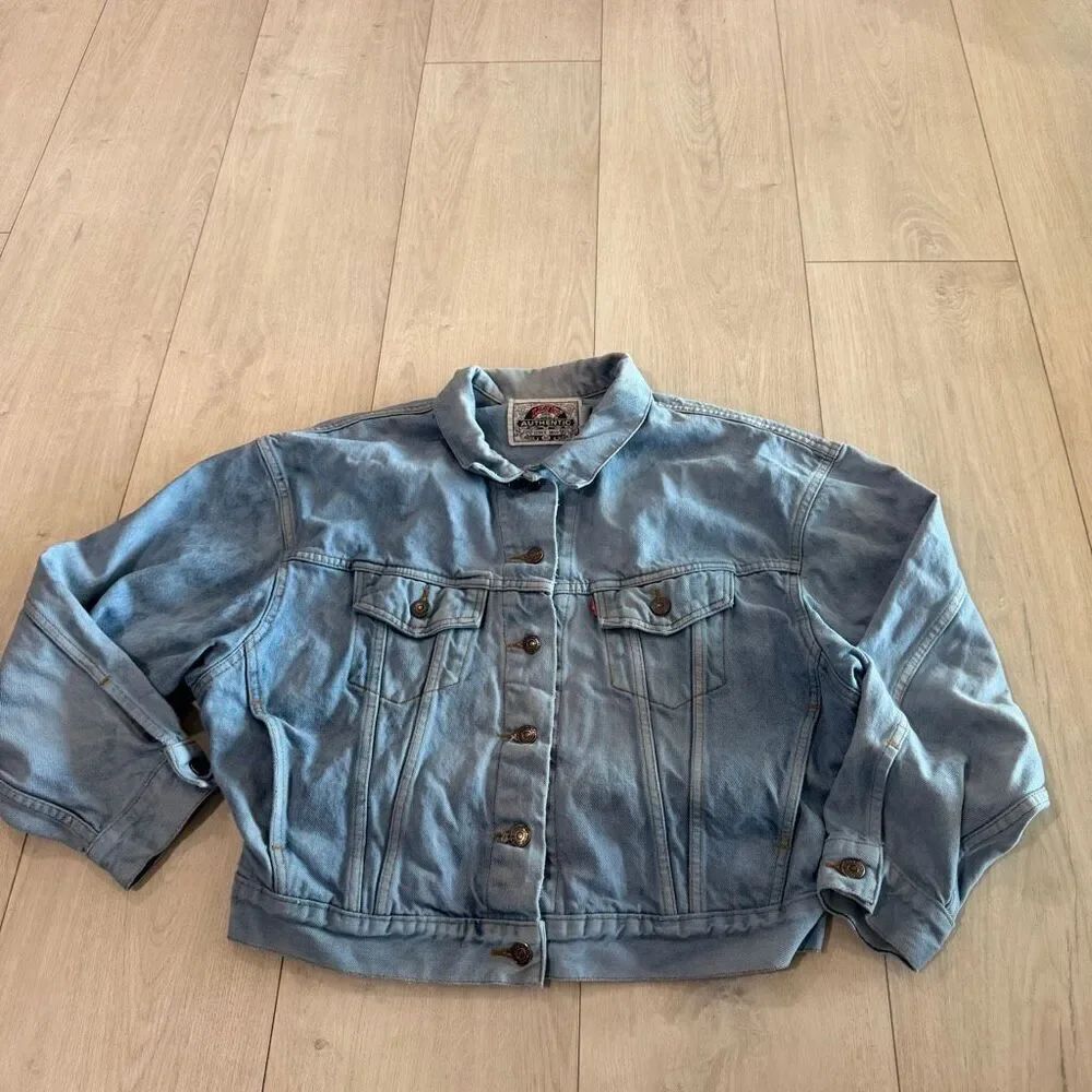 Vintage Levi’s womens jacket size M